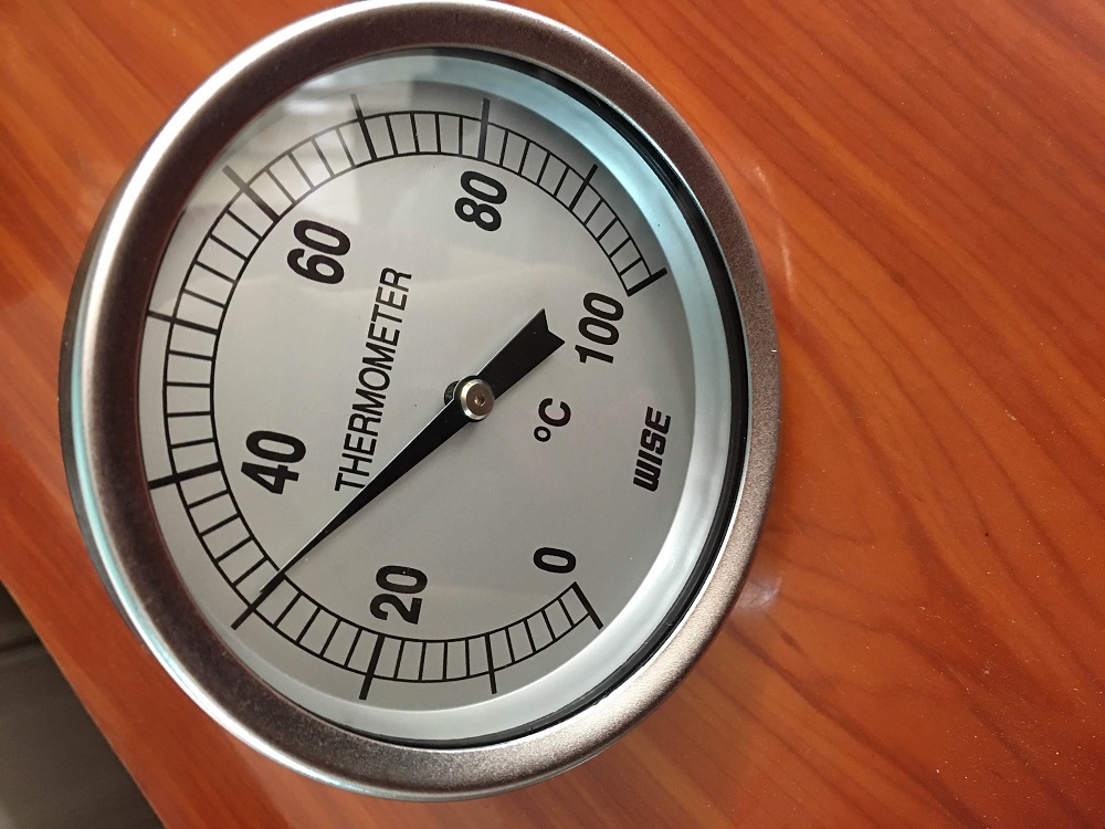 Đồng hồ đo nhiệt độ chân sau wise hàn quốc